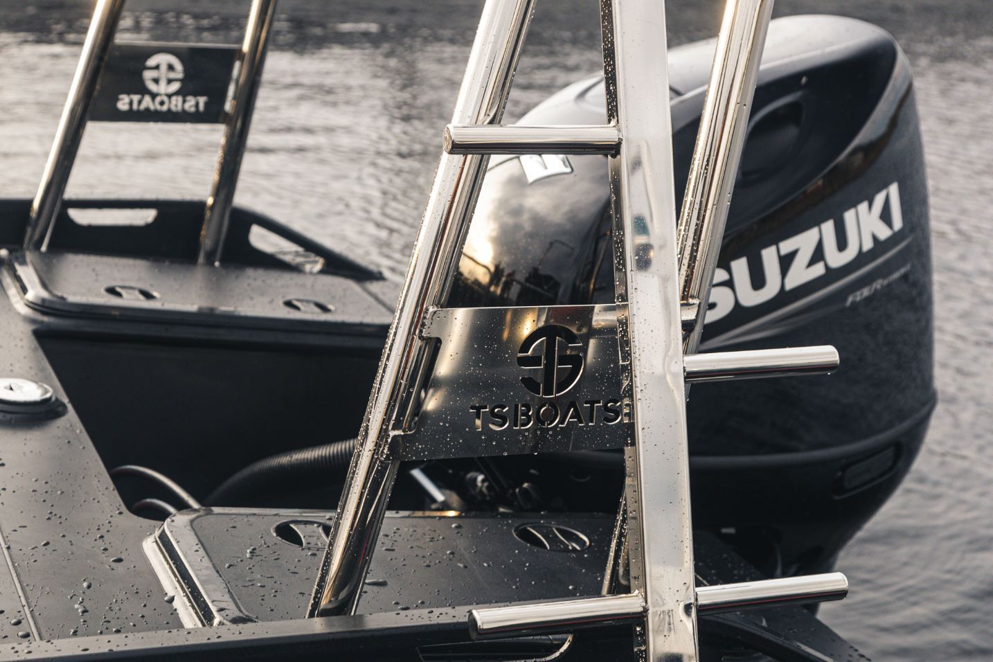 TSBoats Advanced Line Rear View