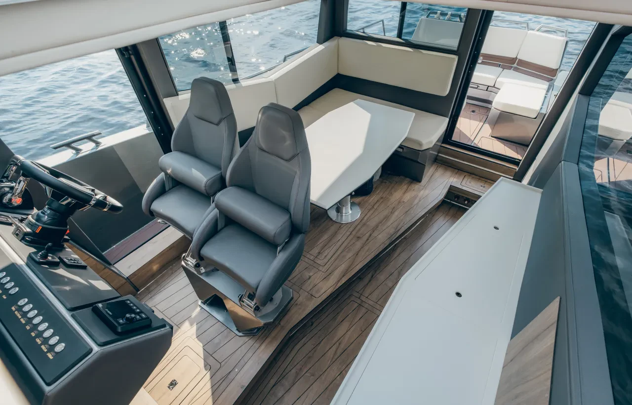 Reval Grade G11 Inside Cabin
